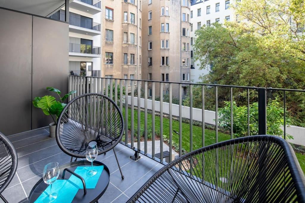 Marone 209 ~ Ac/balcony/indoor Parking Budapest