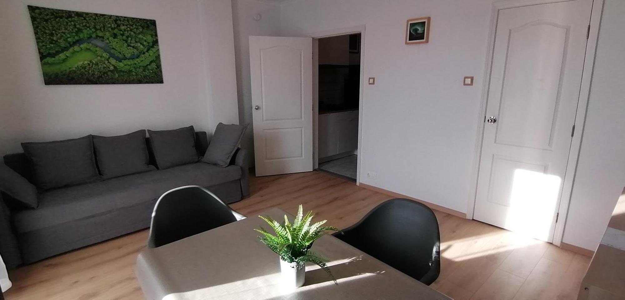R Apartment *