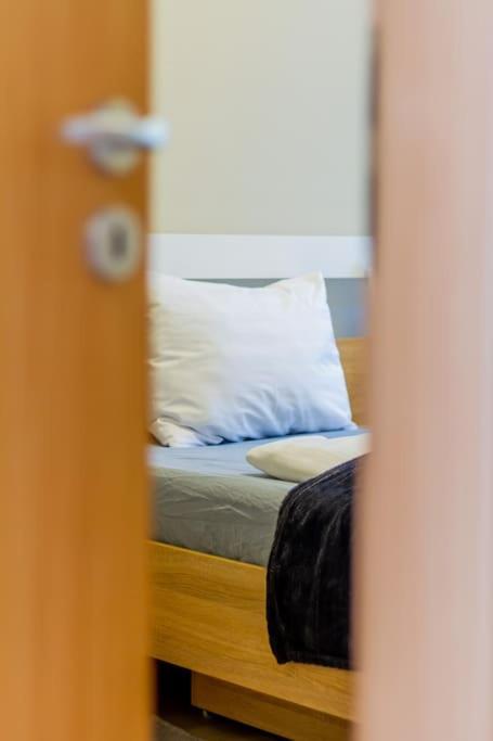 2br Corvin Terrace W Ac By Nw
