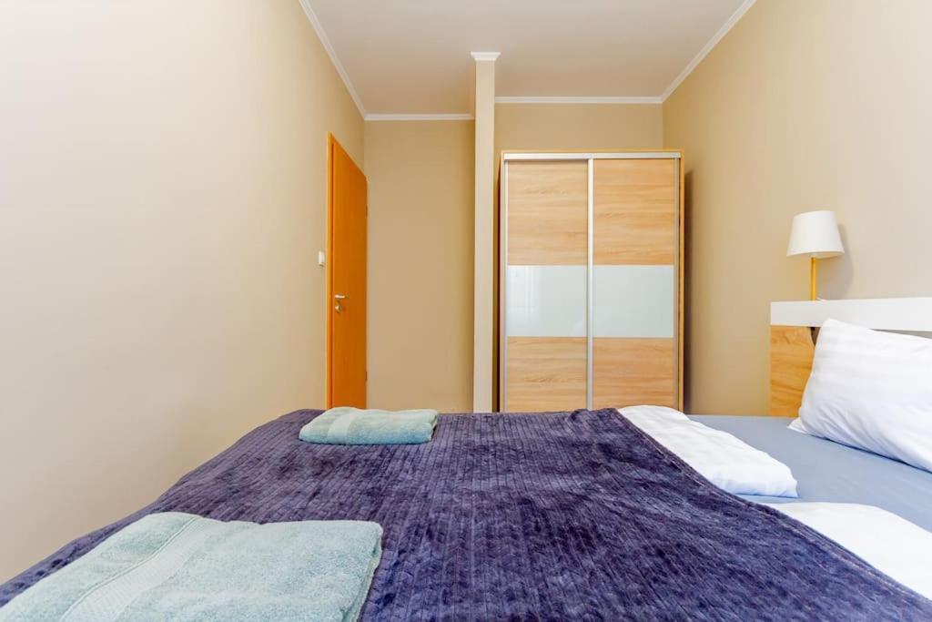 2br Corvin Terrace W Ac By Nw Appartement *
