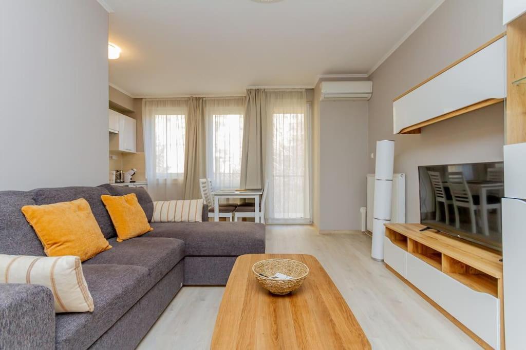 Appartement 2br Corvin Terrace W Ac By Nw Boedapest