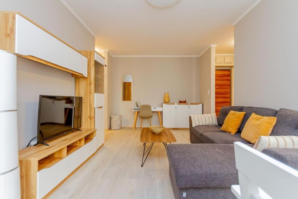 2br Corvin Terrace W Ac By Nw Budapest