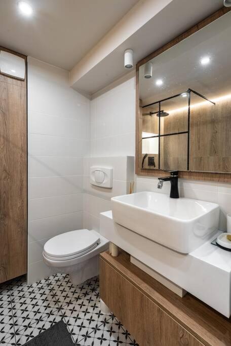 Appartamento Modern 3 Bedrooms Budapest