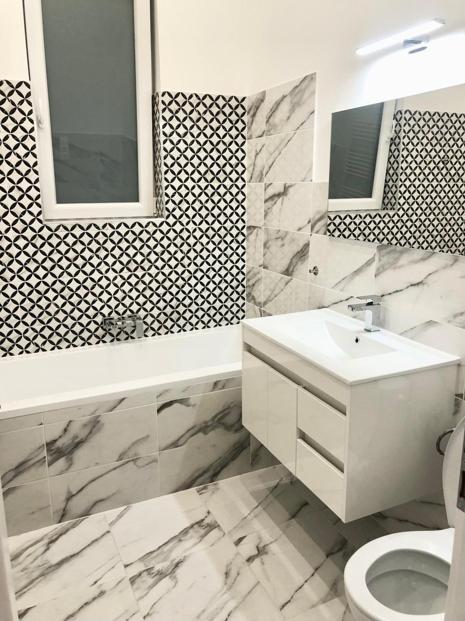 Apartmán With 2 Bedrooms Near Gellert Thermal Bath *
