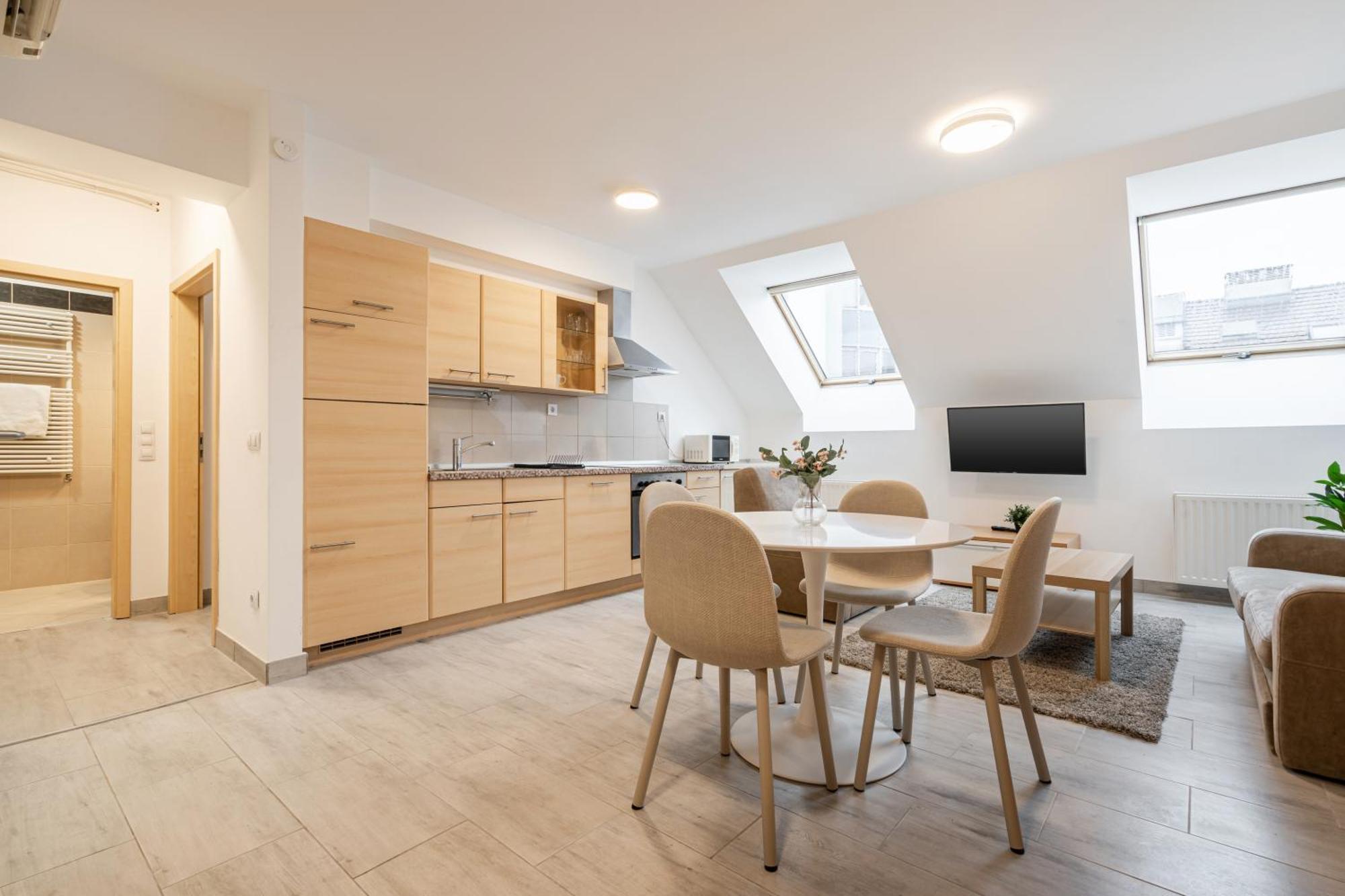 D16 - Gozsdu Garden - Location By Bqa Apartamento Budapest