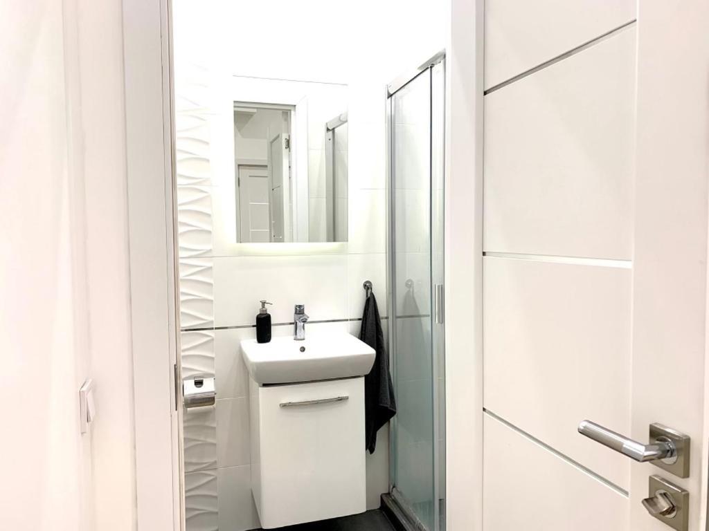 Colton Paulay Apartament