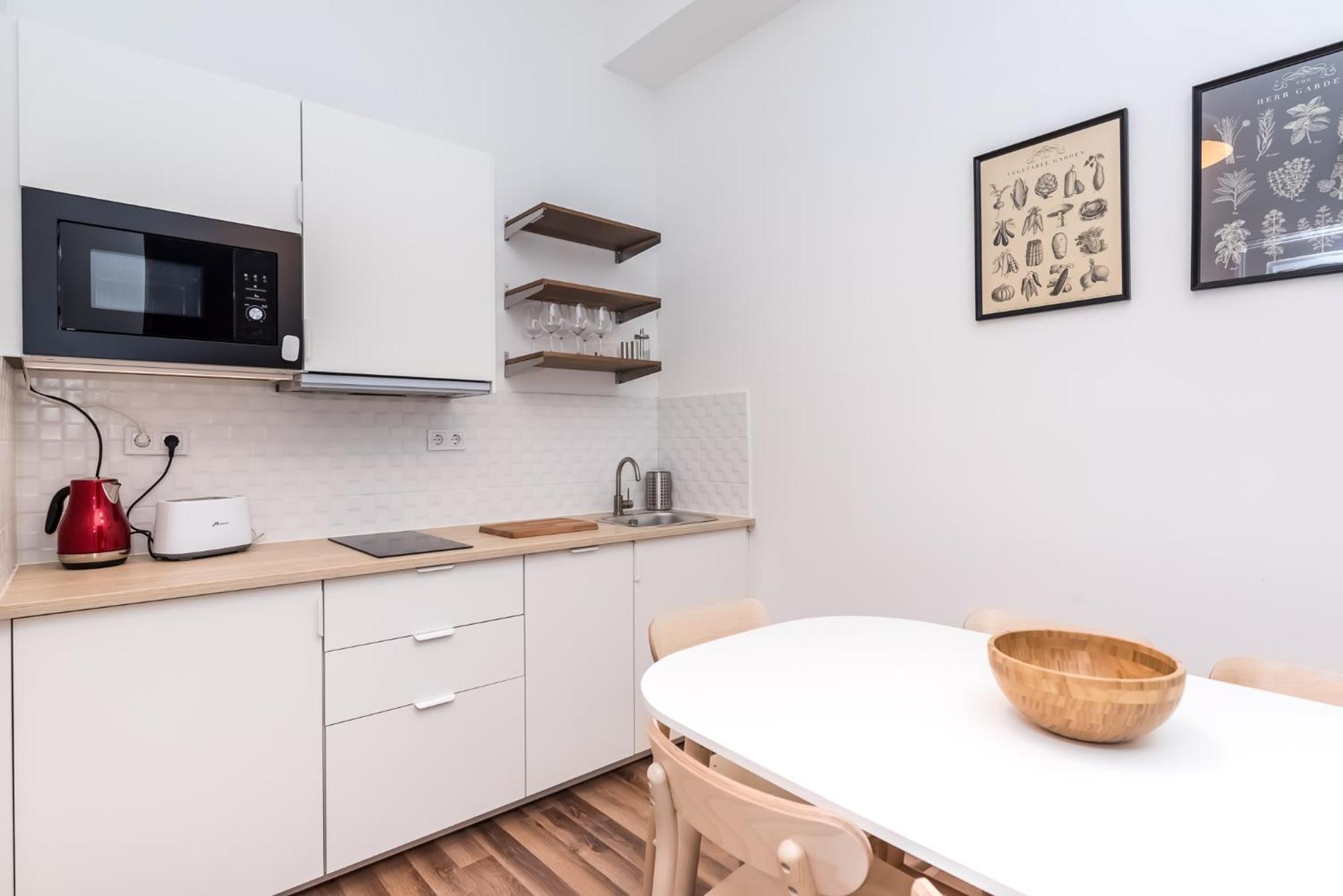 Gozsdu Court Bismarck Apartment
