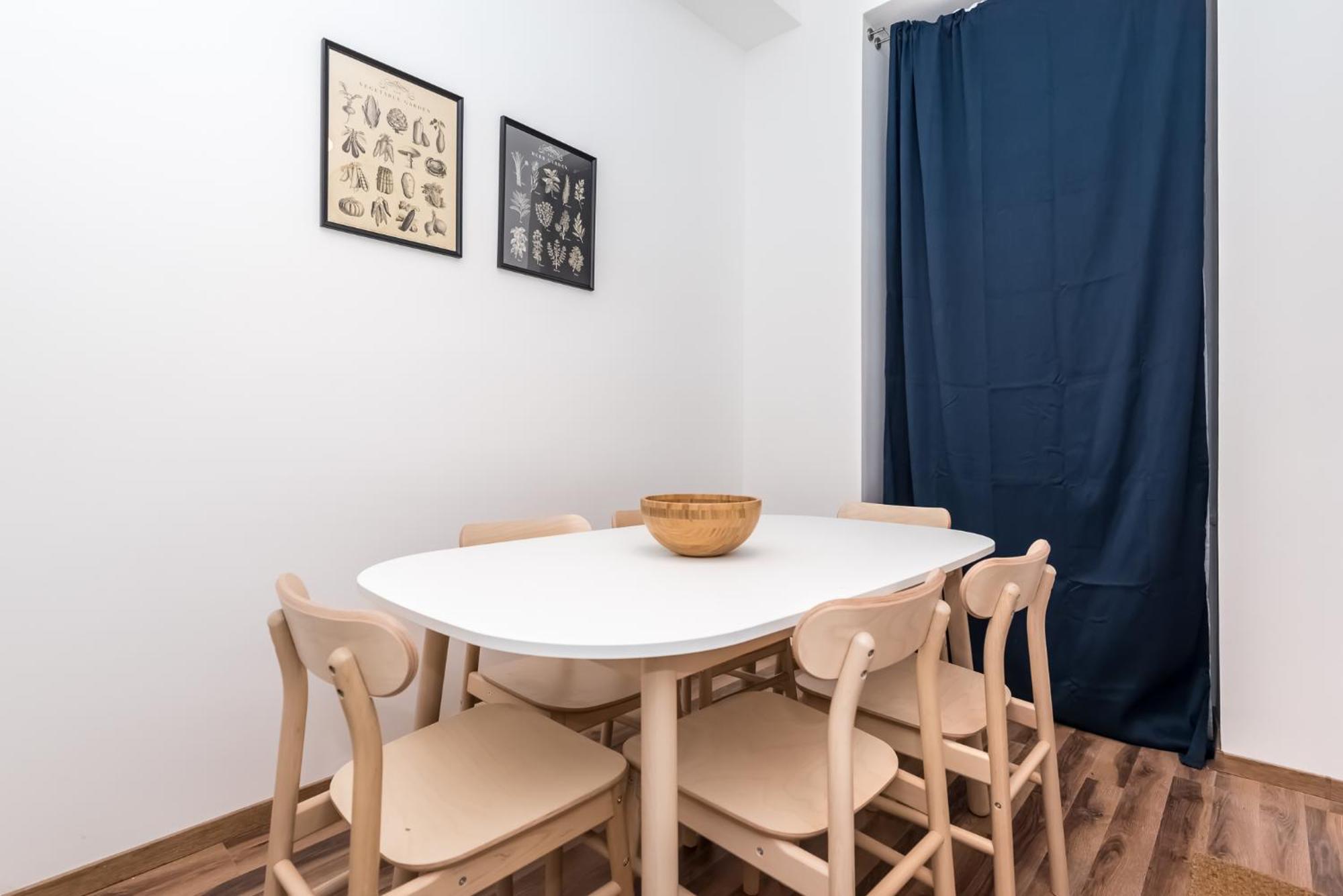 Gozsdu Court Bismarck Apartment *