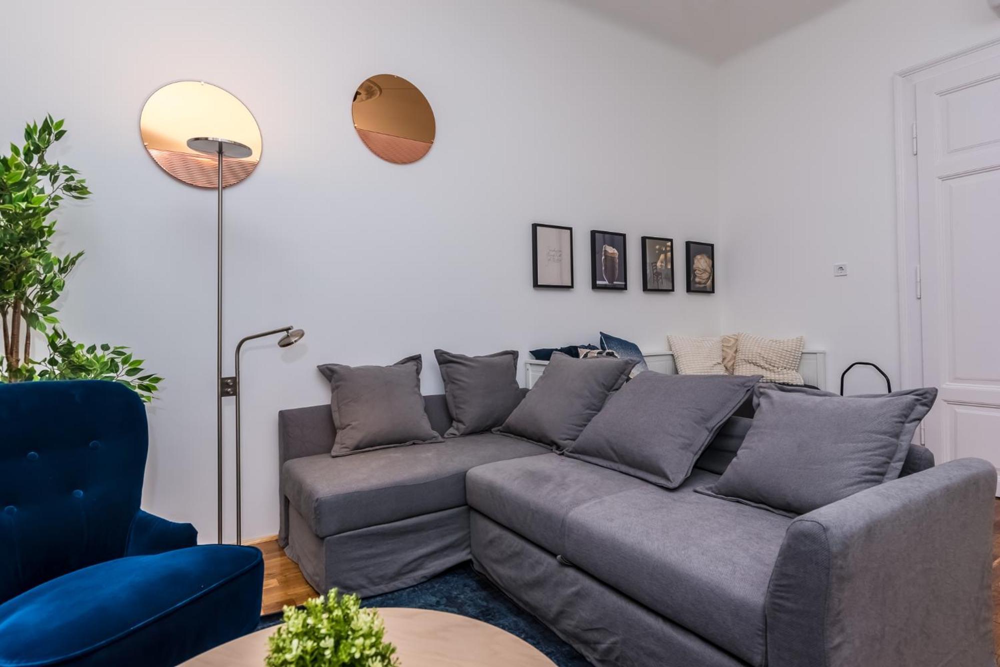 Gozsdu Court Bismarck Apartment Budapest