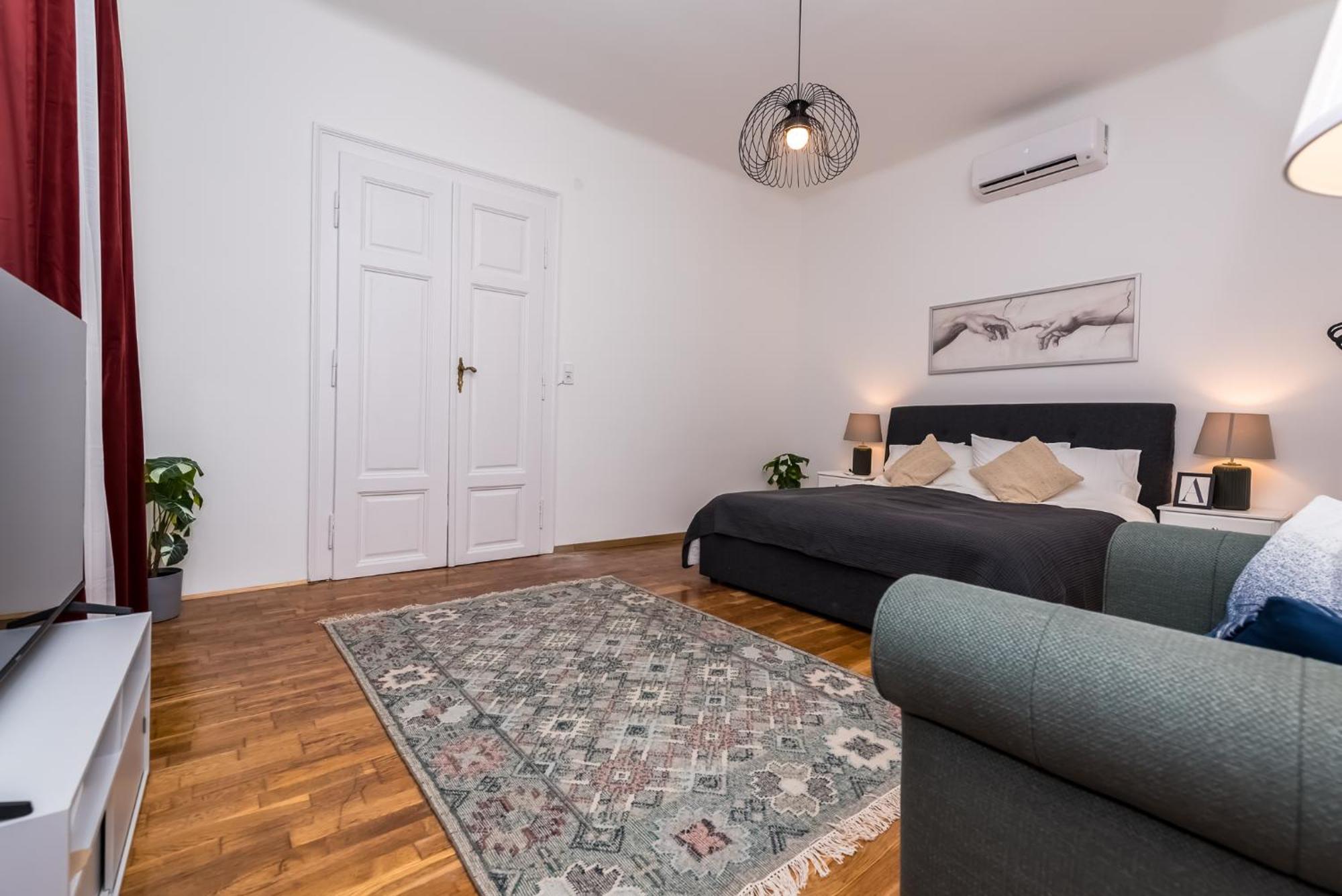 Apartment Gozsdu Court Bismarck