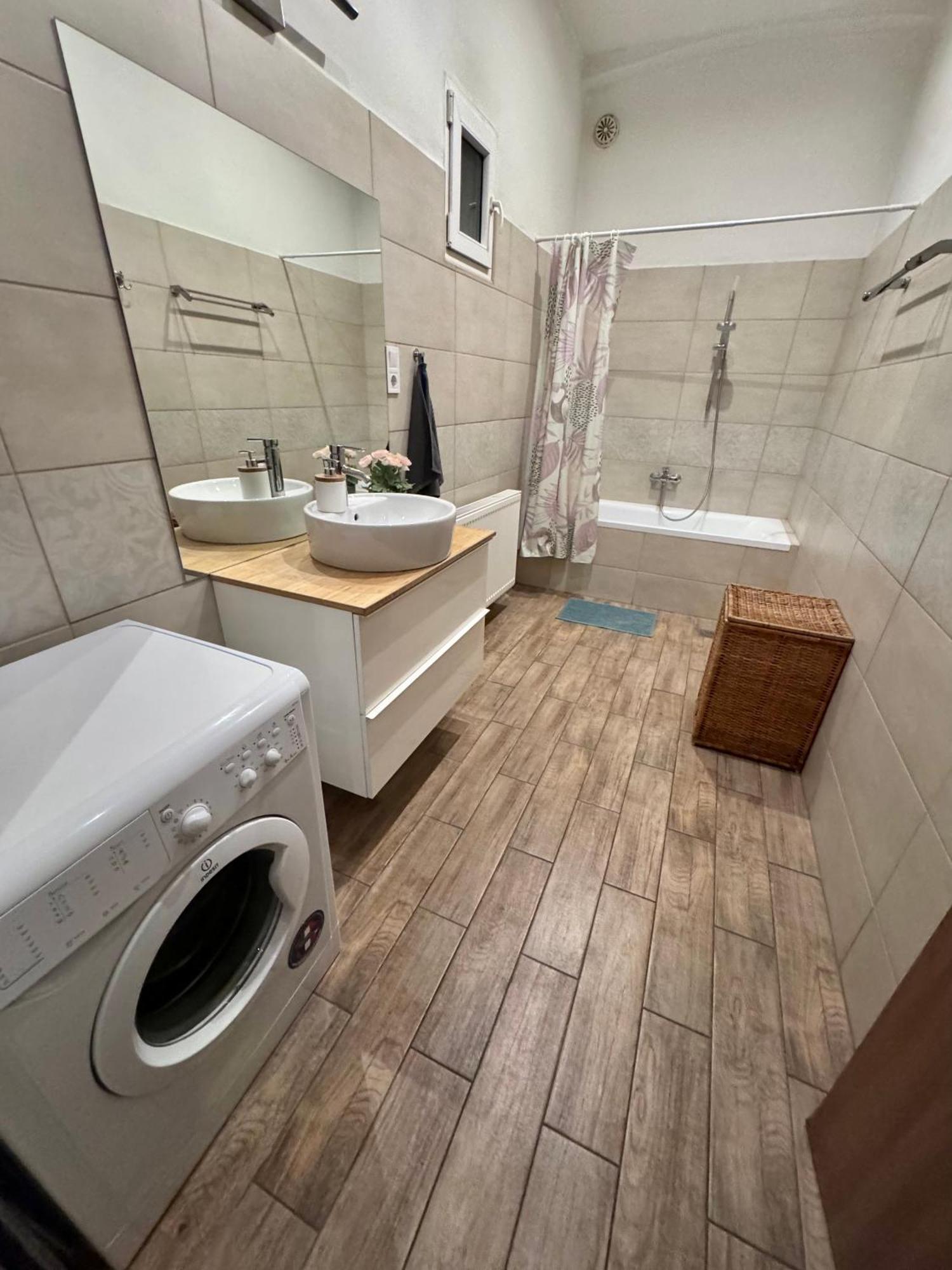 Apartment S6 - Promo Next To Gozsdu Garden Budapest