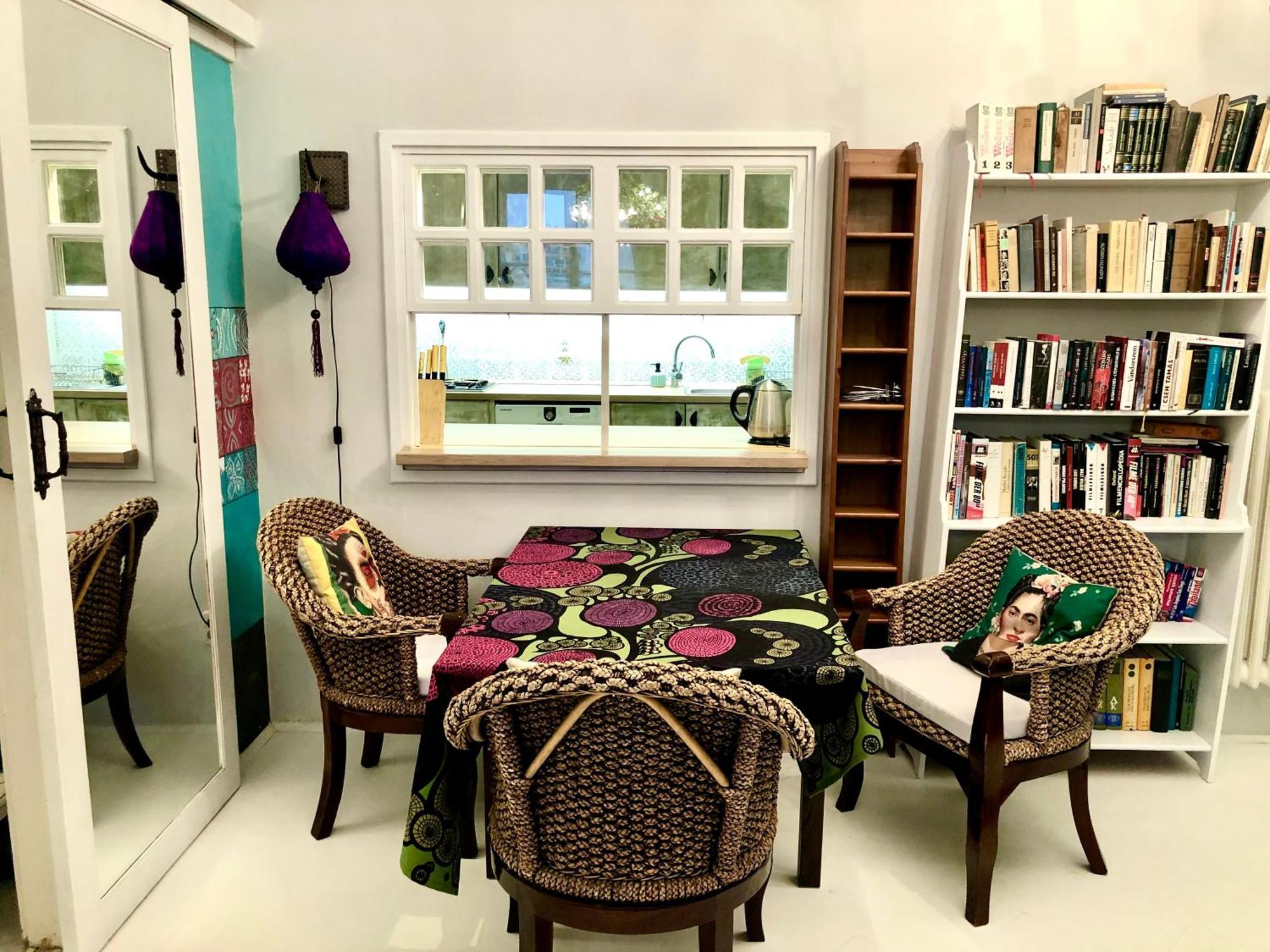 Design Art Flat At Downtow