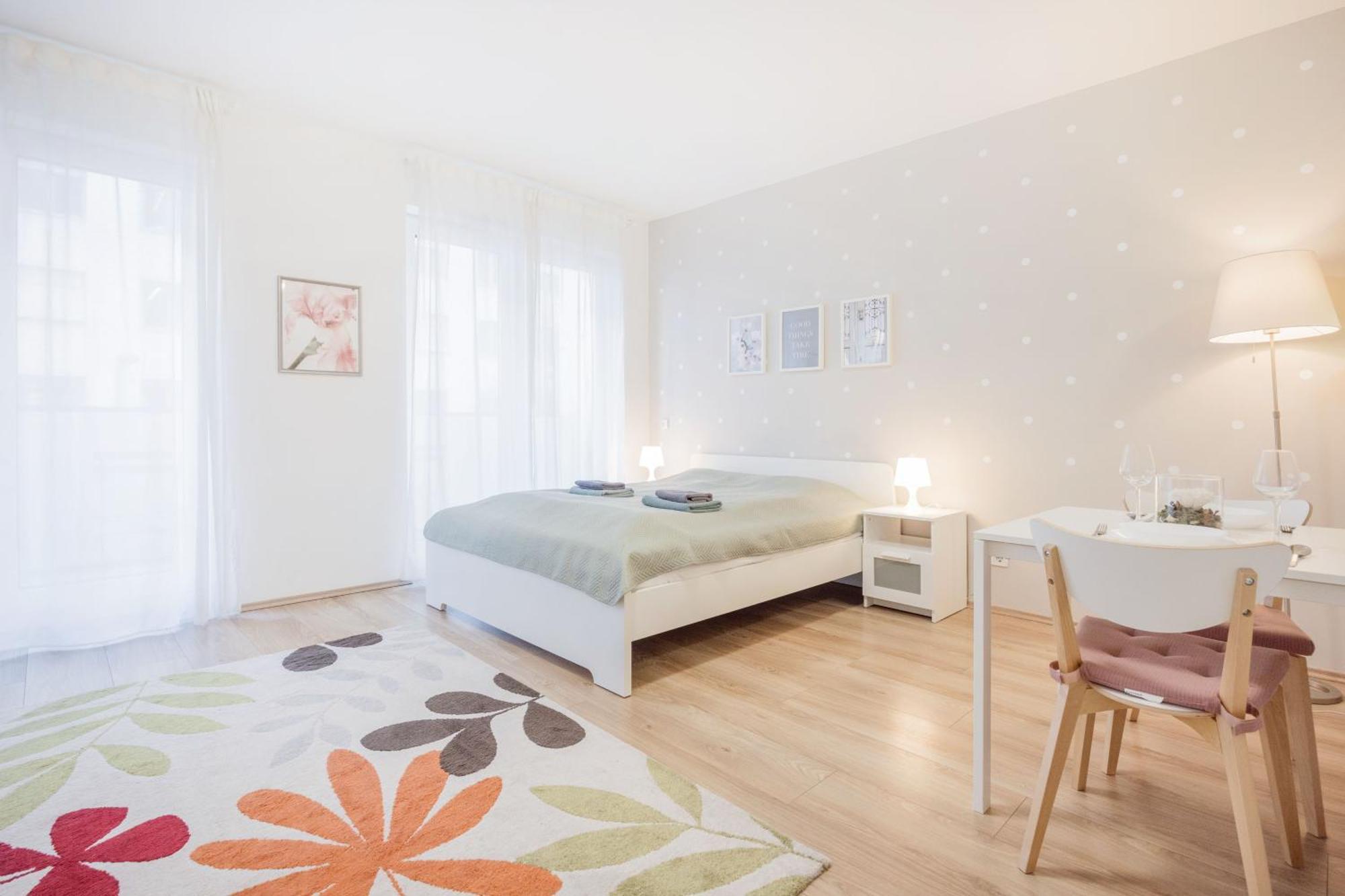 Apartman The Chic Crib With Balcony *