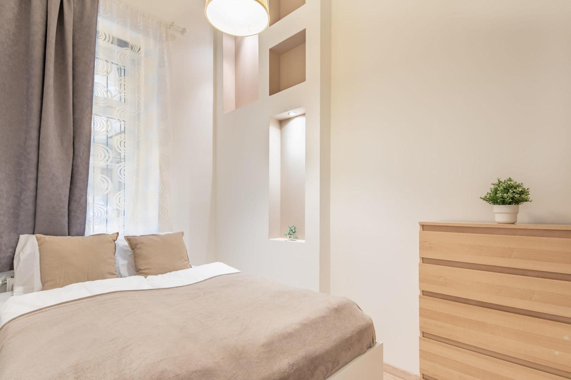 And Cute With 3 And Ac Appartement