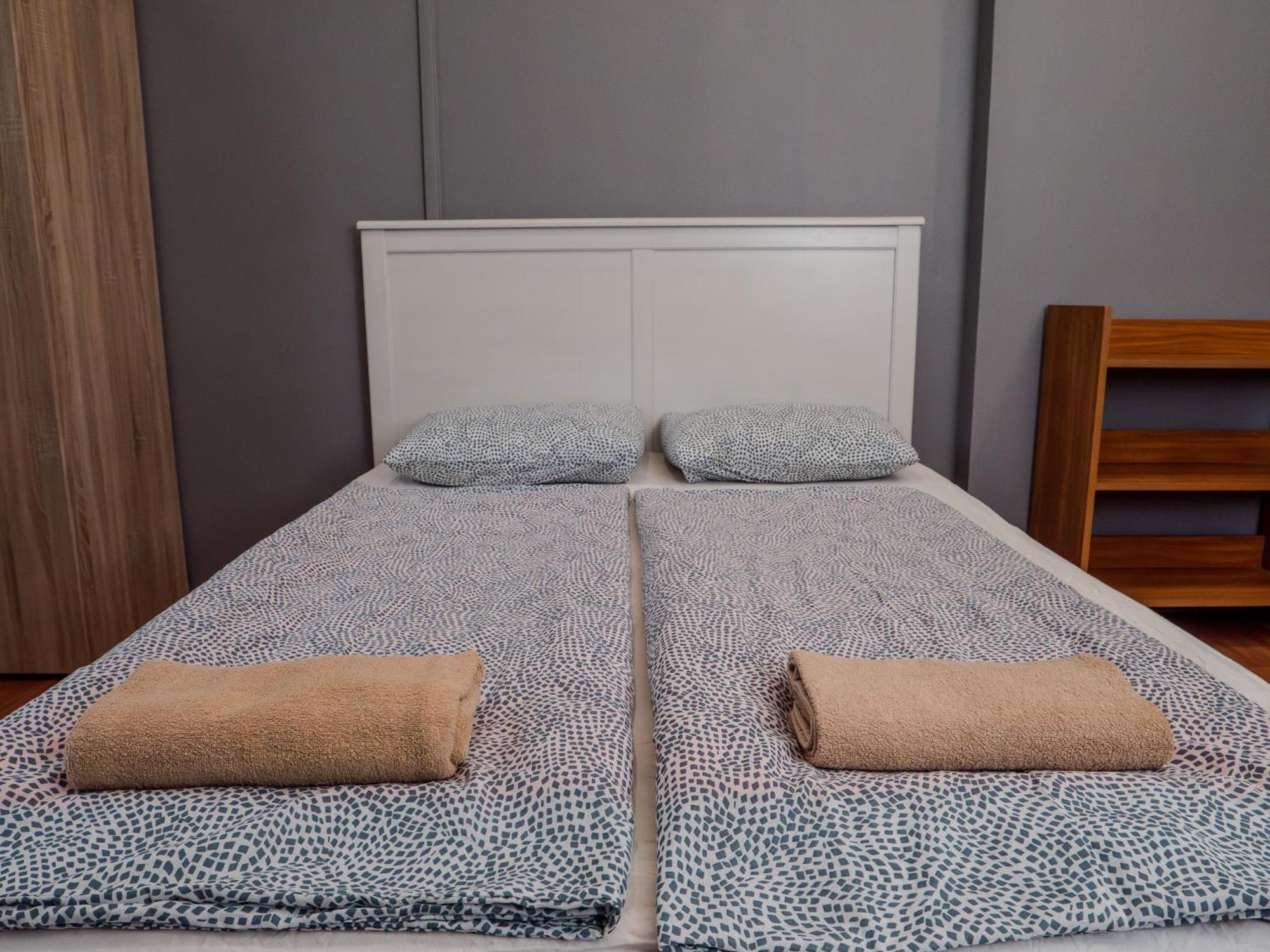 Deep Hostel *