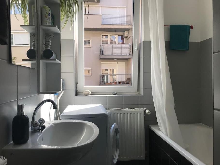 Apartamento Perfect Family-friendly Midtown Apt+french Balcony *