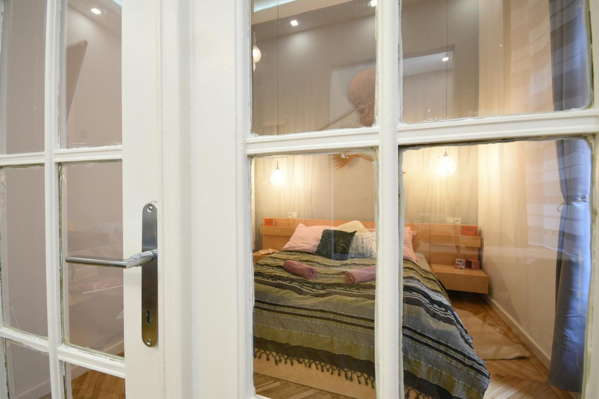 Semmihome Semmelweis Street Apartamento *