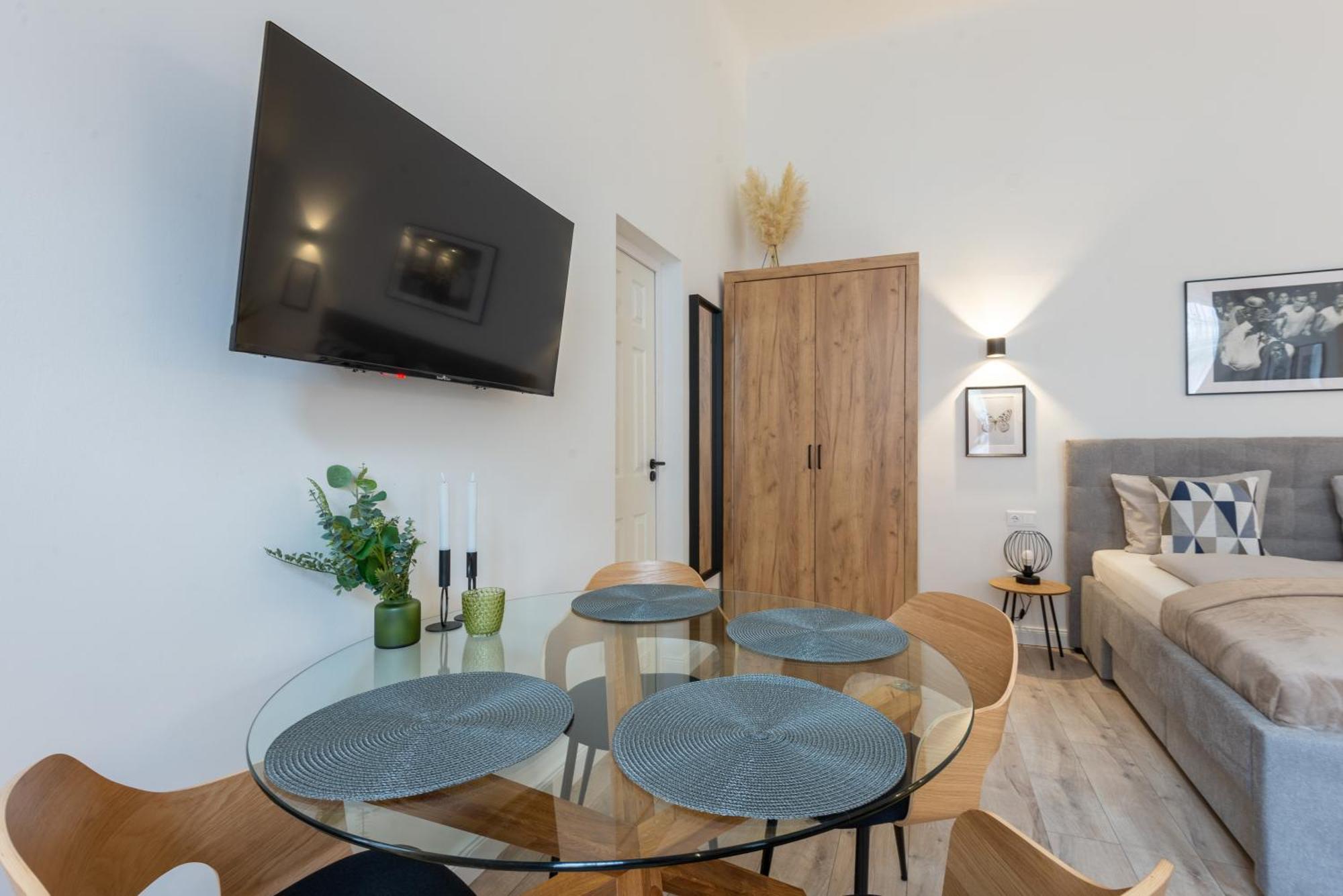 Holidays Operart Apartment *
