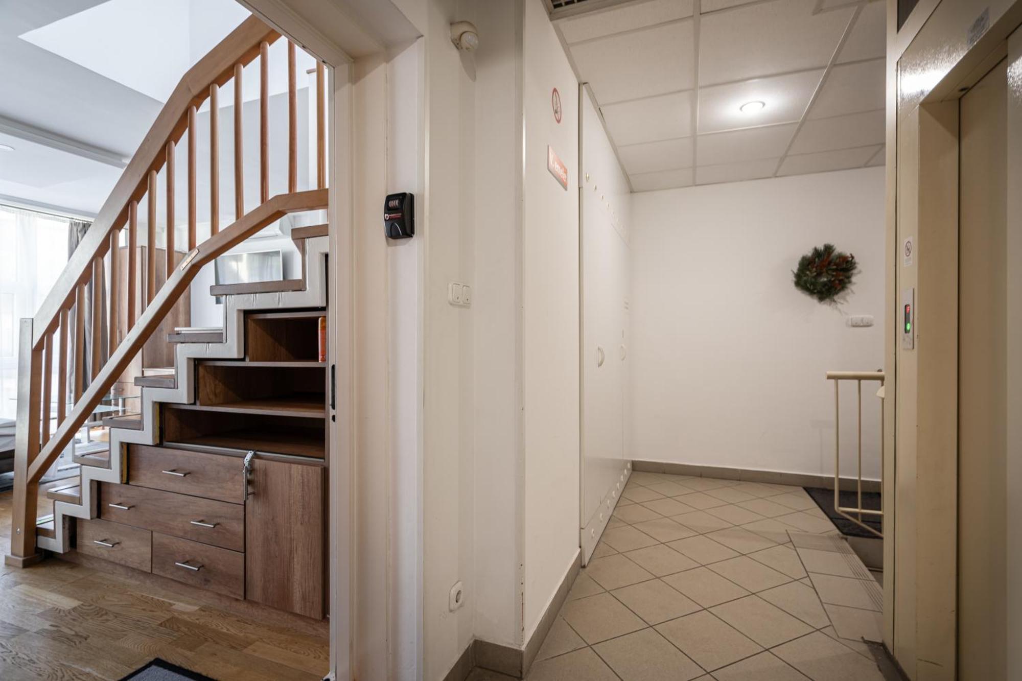 Eclipse Elegance Apartman *