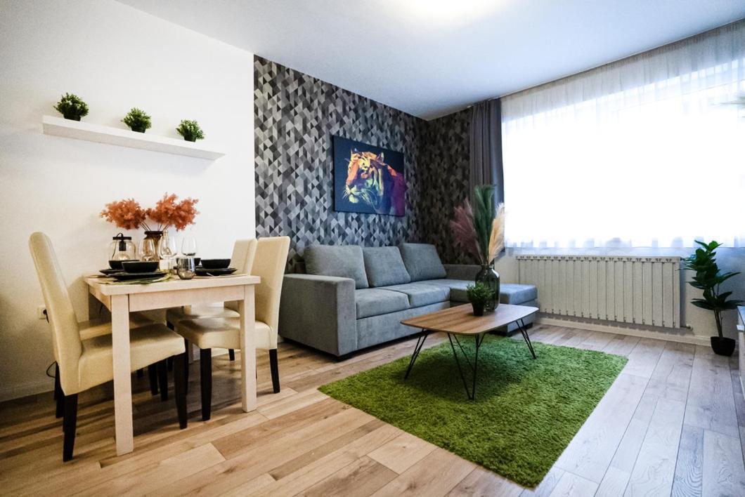 Apartment Happy Tiger Premium