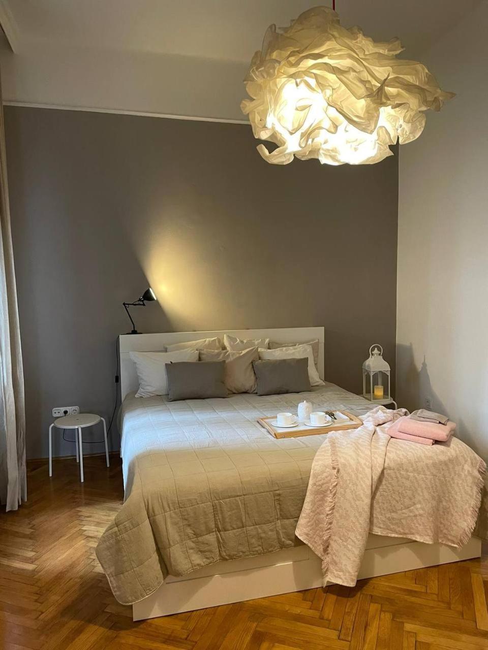 Danube View In Center-prime Location Apartman Budapest