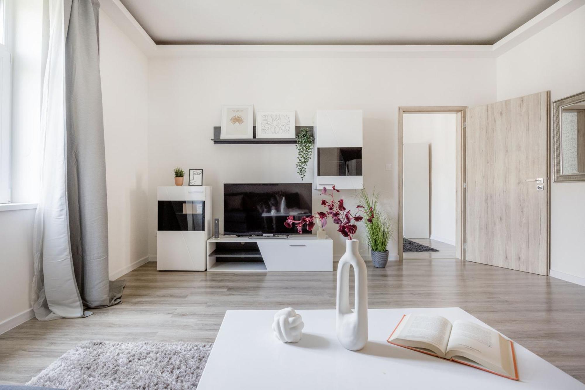 Casadeco Apt-stunning New York Cafe View Apartment