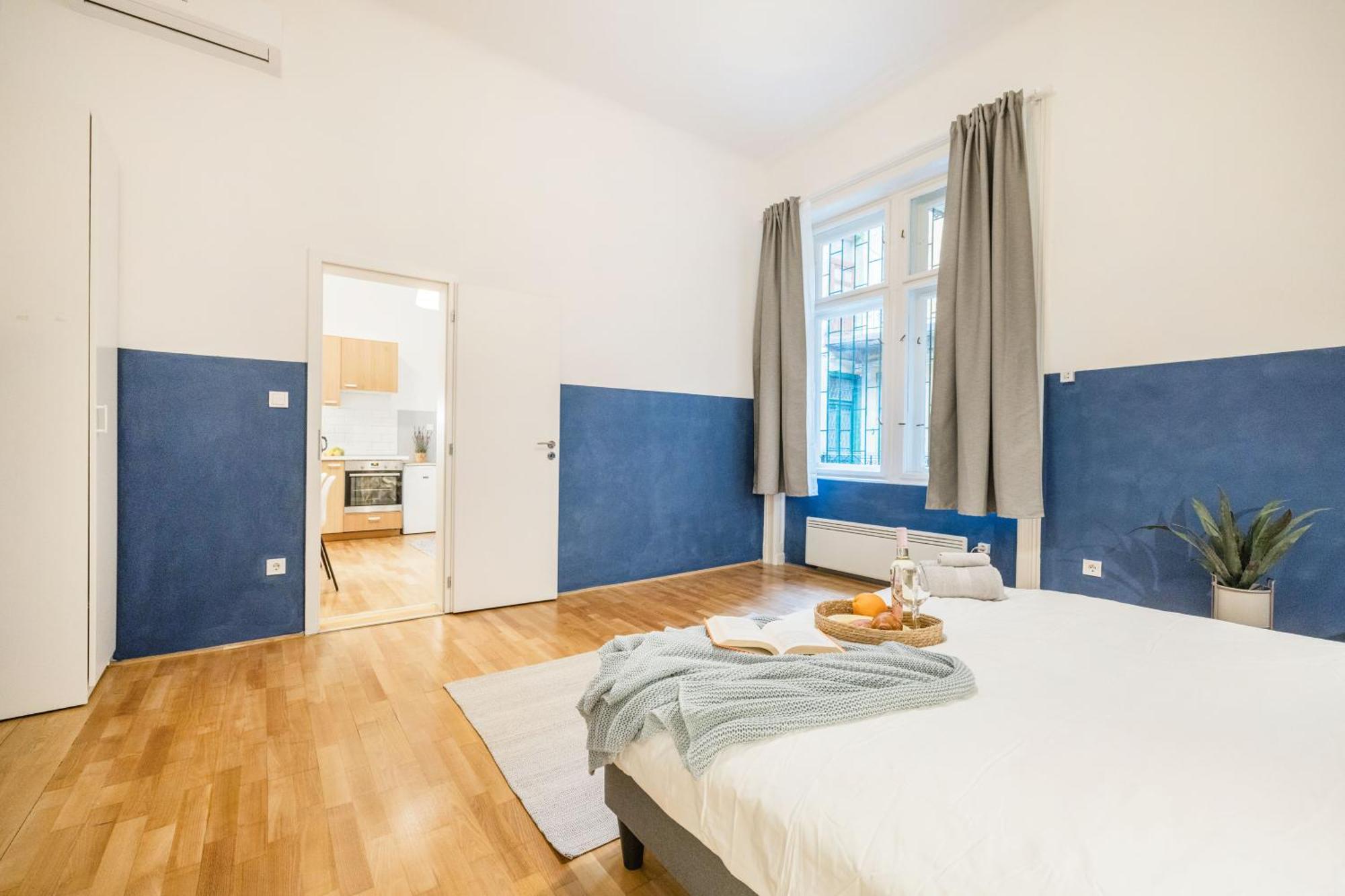 - 2 Min To Newyork Cafe Appartamento Budapest