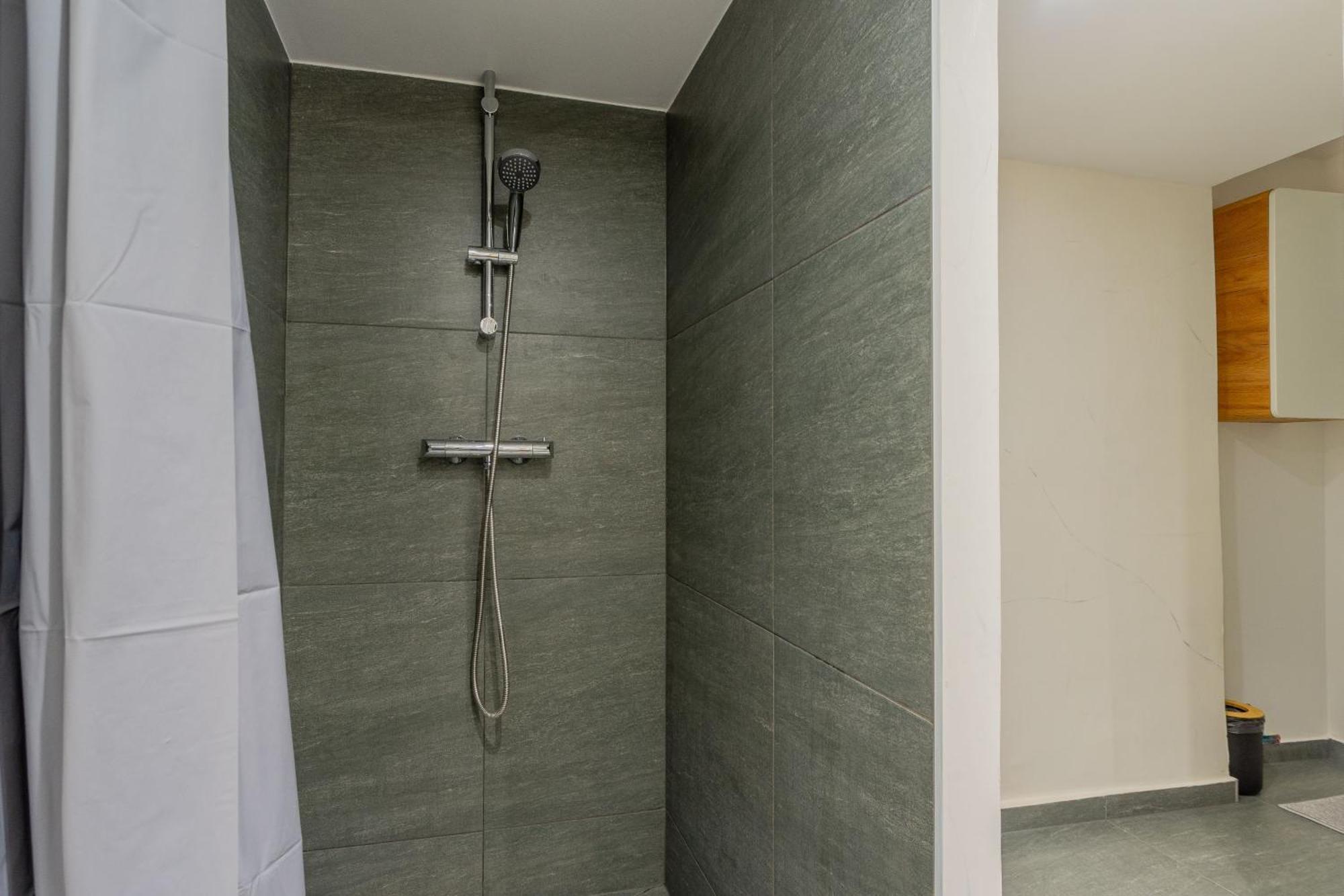 Full Equipment Designed In The Heart Of For 4 People Appartement Boedapest