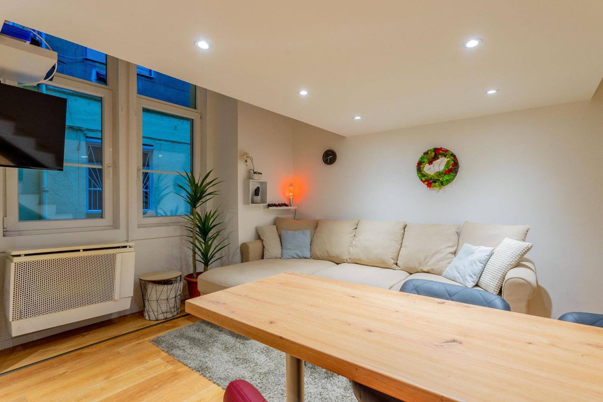 Full Equipment Designed In The Heart Of For 4 People Apartamento