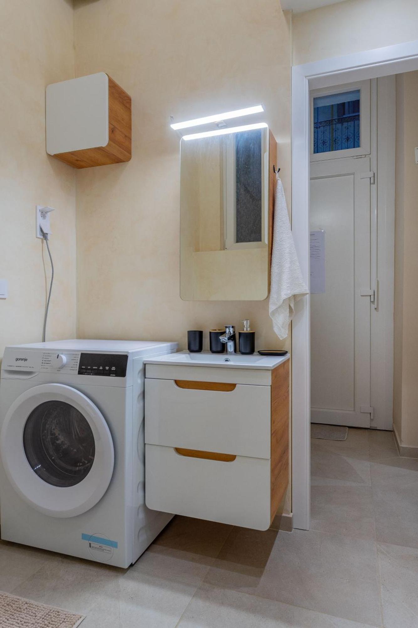 Full Equipment Designed In The Heart Of For 4 People Apartment *