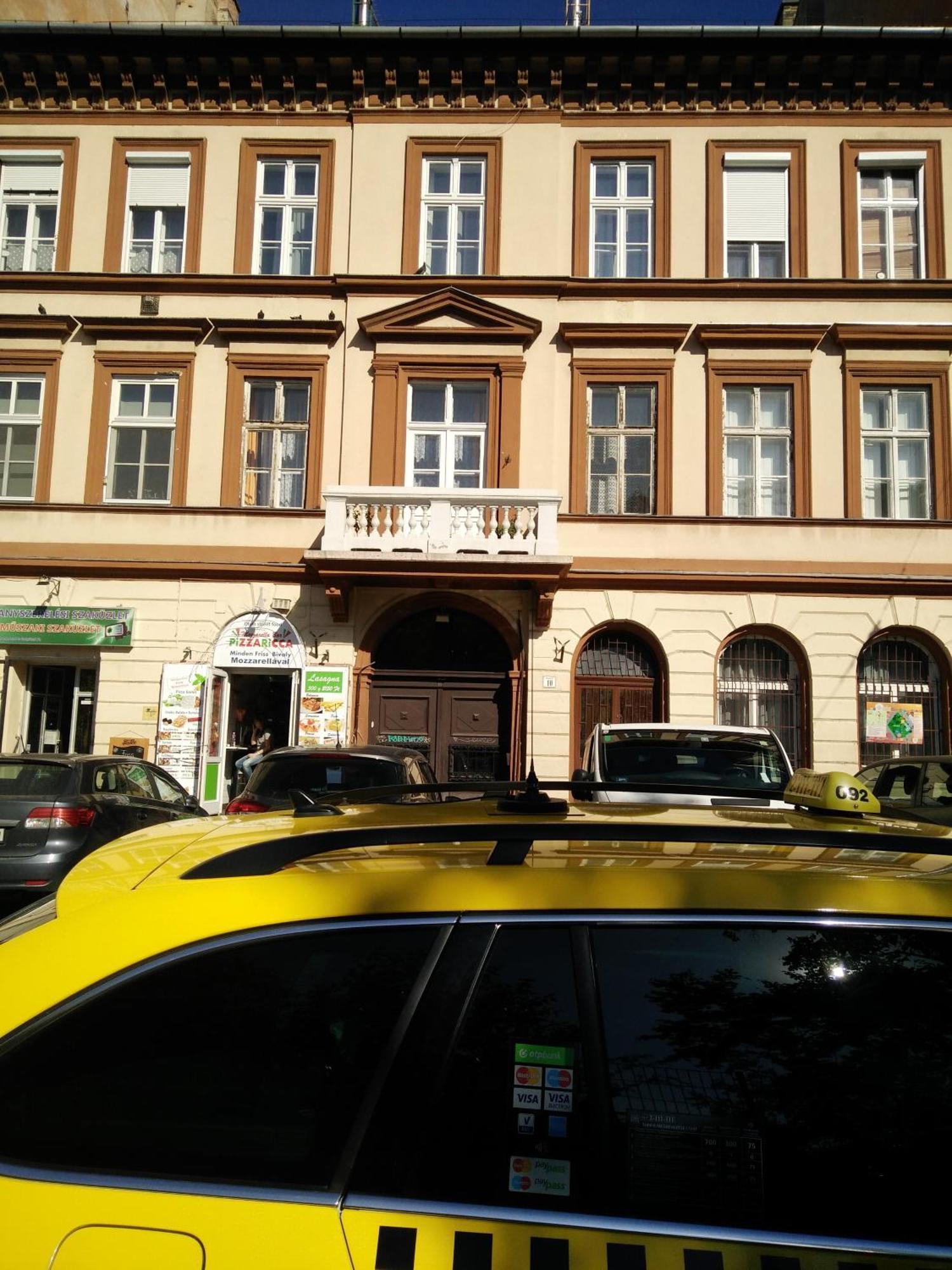 Apartamento Klauzal 10