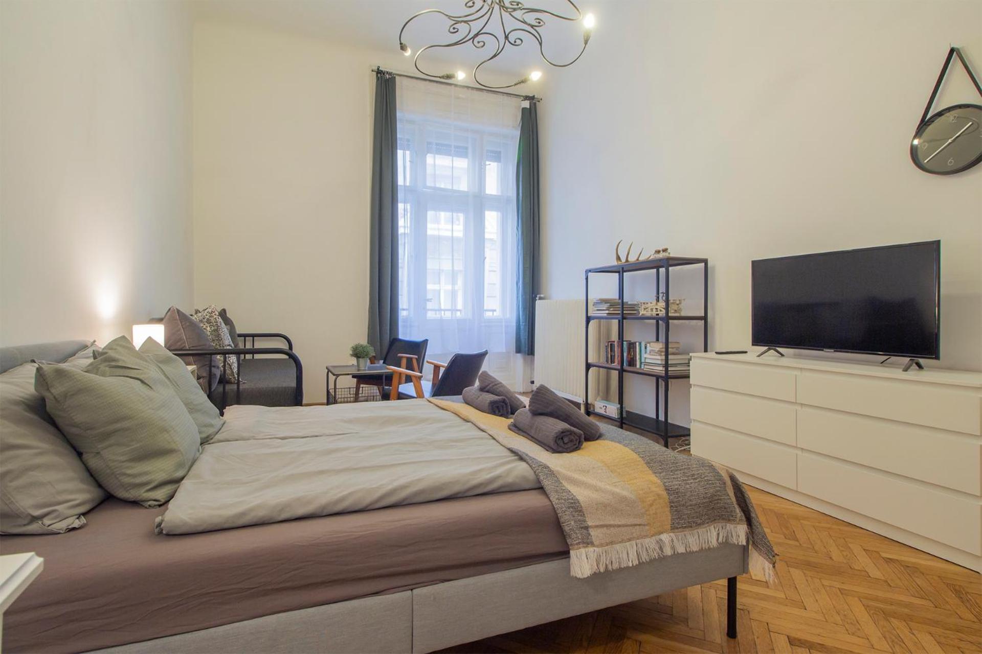 Basilica View With Balcony Apartment *