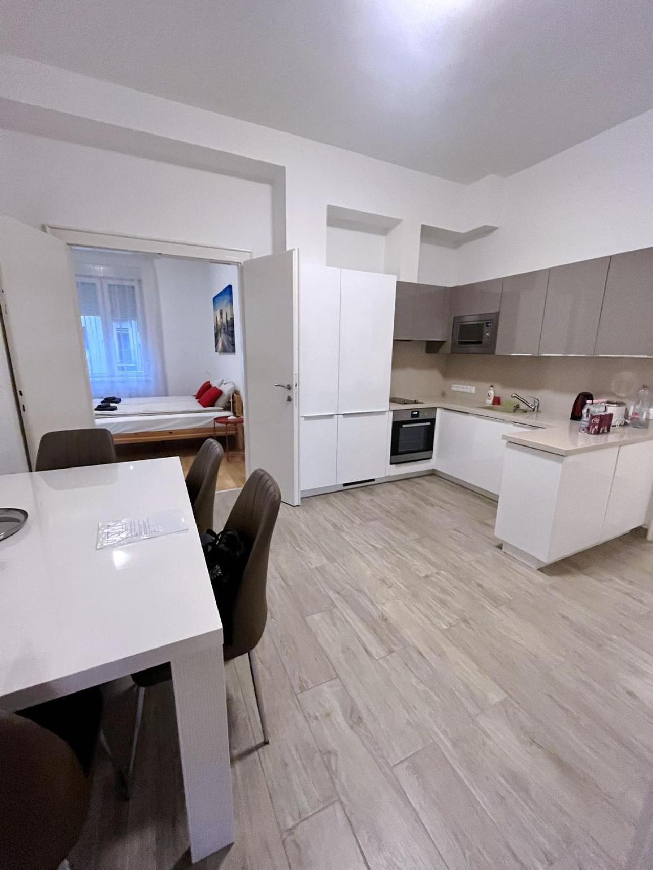 Boutique Family In The Heart Of City Apartmán *