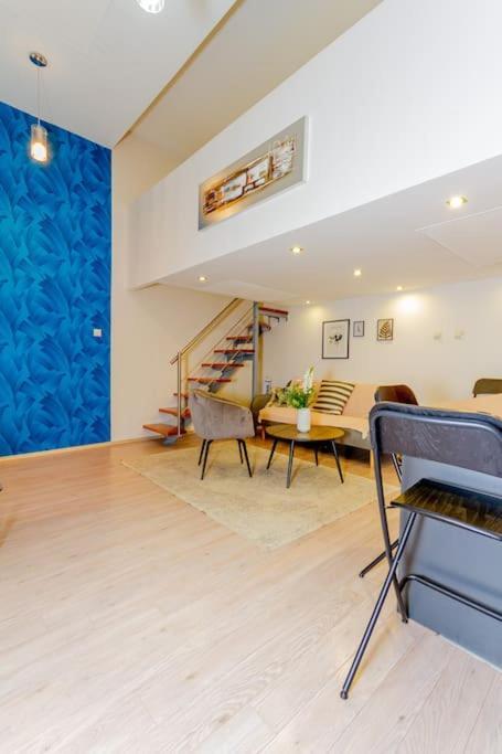 Colorful Cityscape Retreat By Nw Lejlighed Budapest