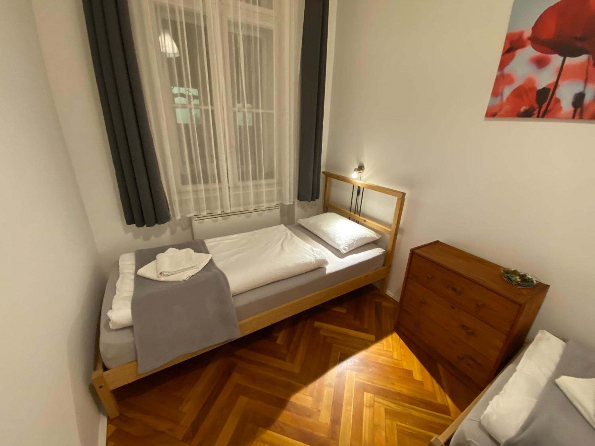 Dob50 Spacious - 2 Separate Bedroom, 4 People, Ac, Wifi Apartamento Budapest