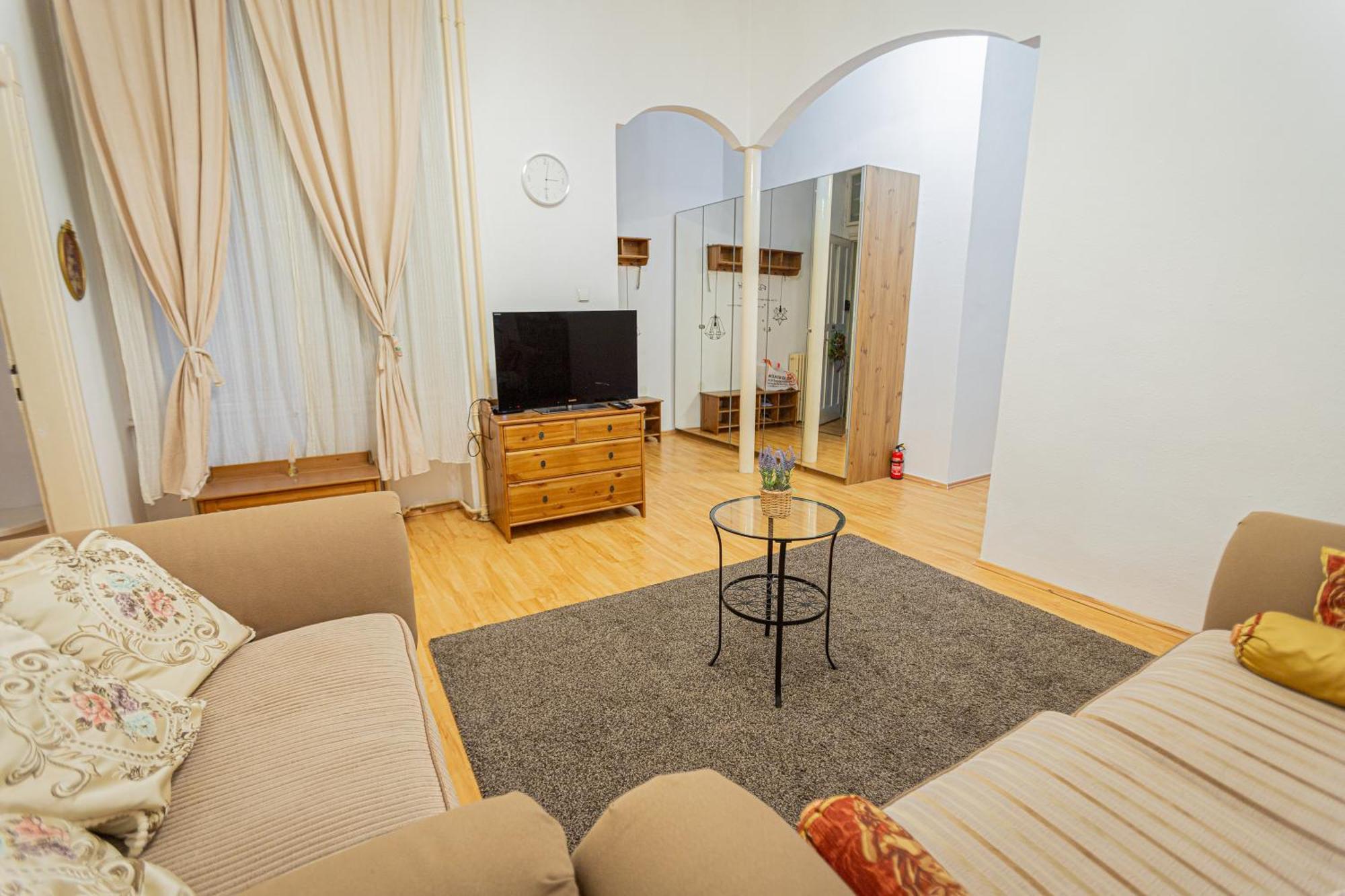 Jackquaters Silver Apartamento *