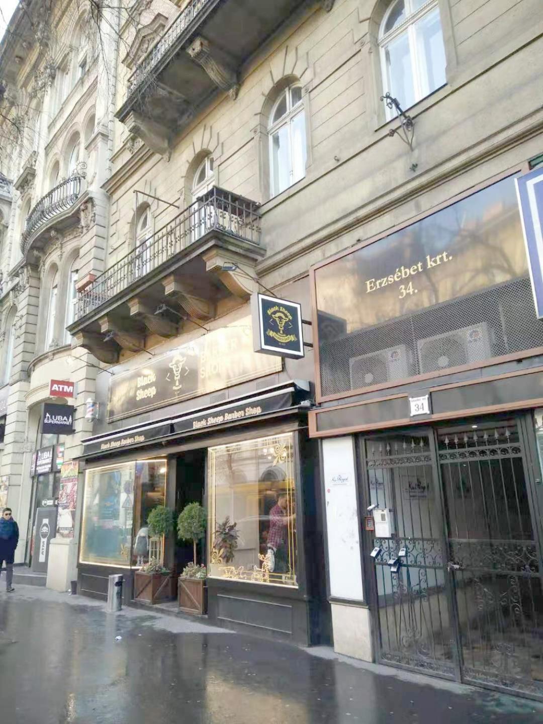 E34 * Budapest