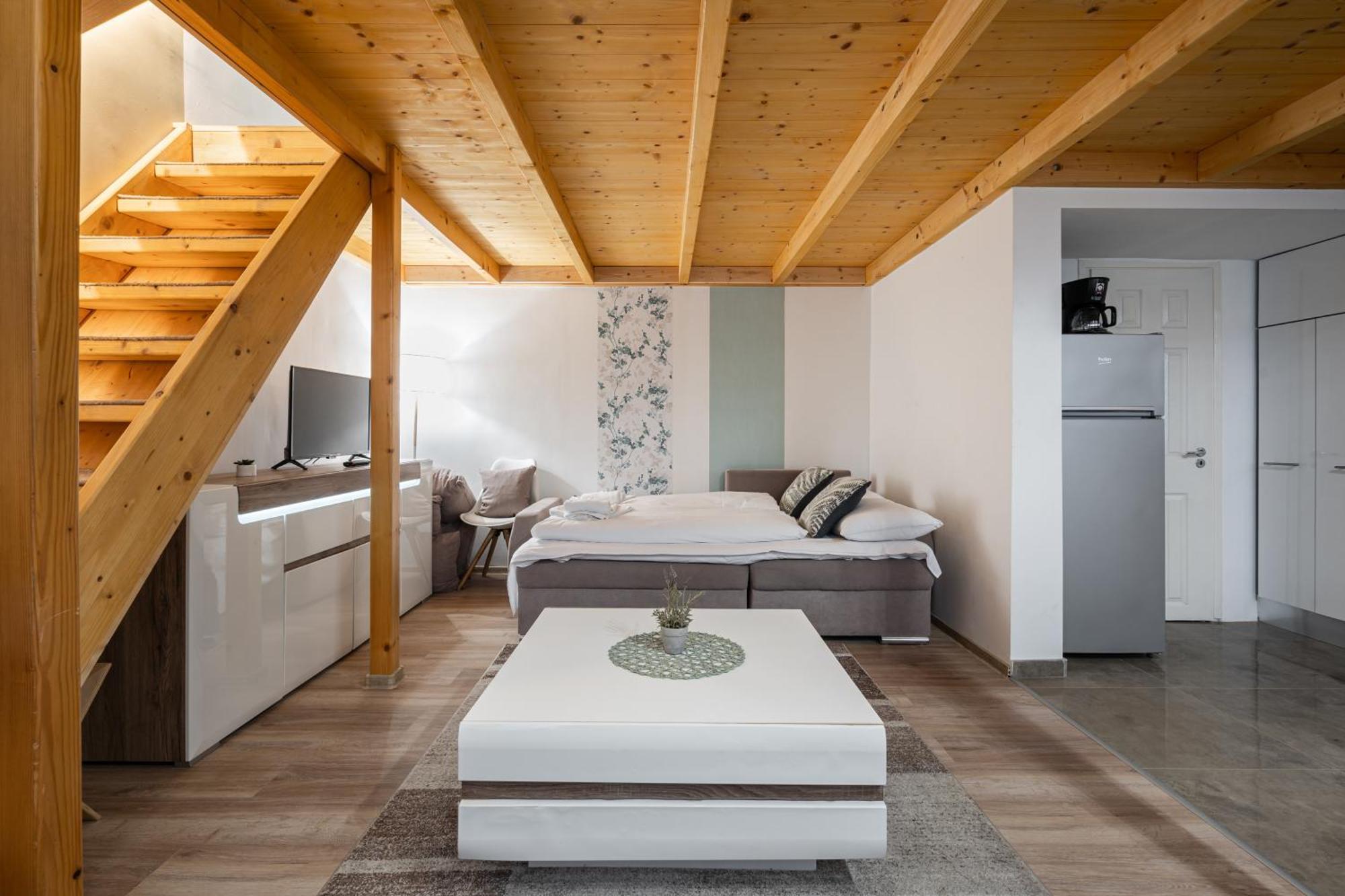Apartman Mingle Space