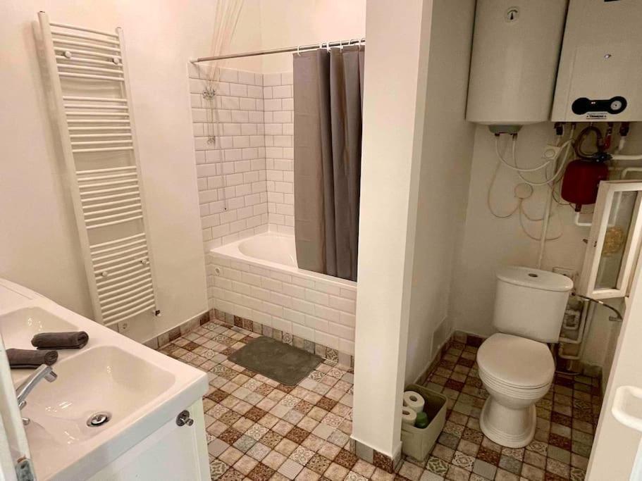 Lejlighed Knezits Spacious Ac Terrace Free Parking *
