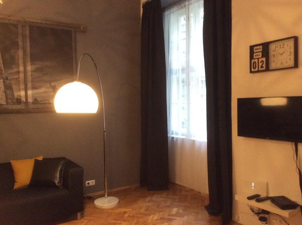 Onyx * Budapest