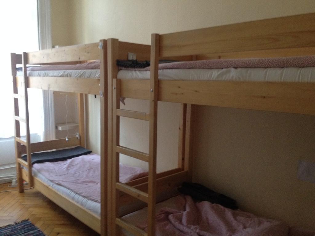 Hostal Activity *