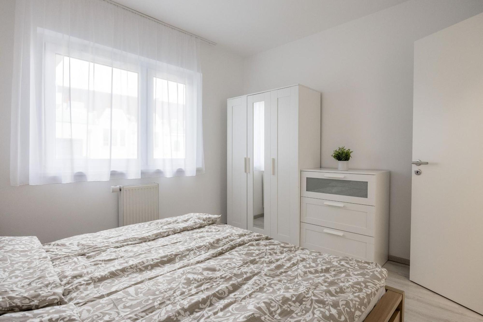 Bb - 2br With Parking Close To Centre * Budapest