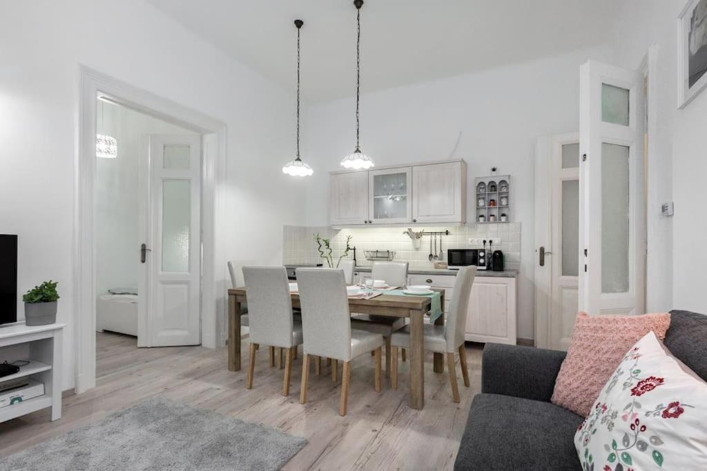 Apartment Perfect Day 3 -3 Bedr, 2 Bathrooms *