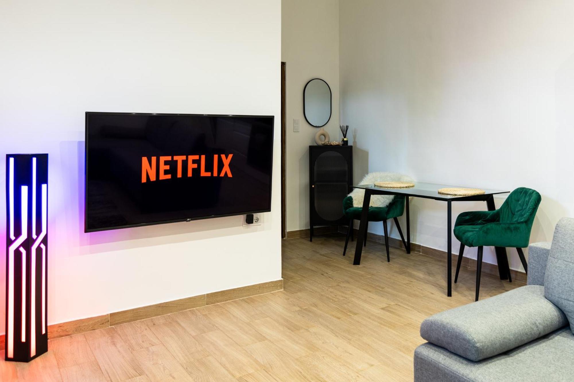 Apartment Devai With Free Netflix Near The Westend City Center *