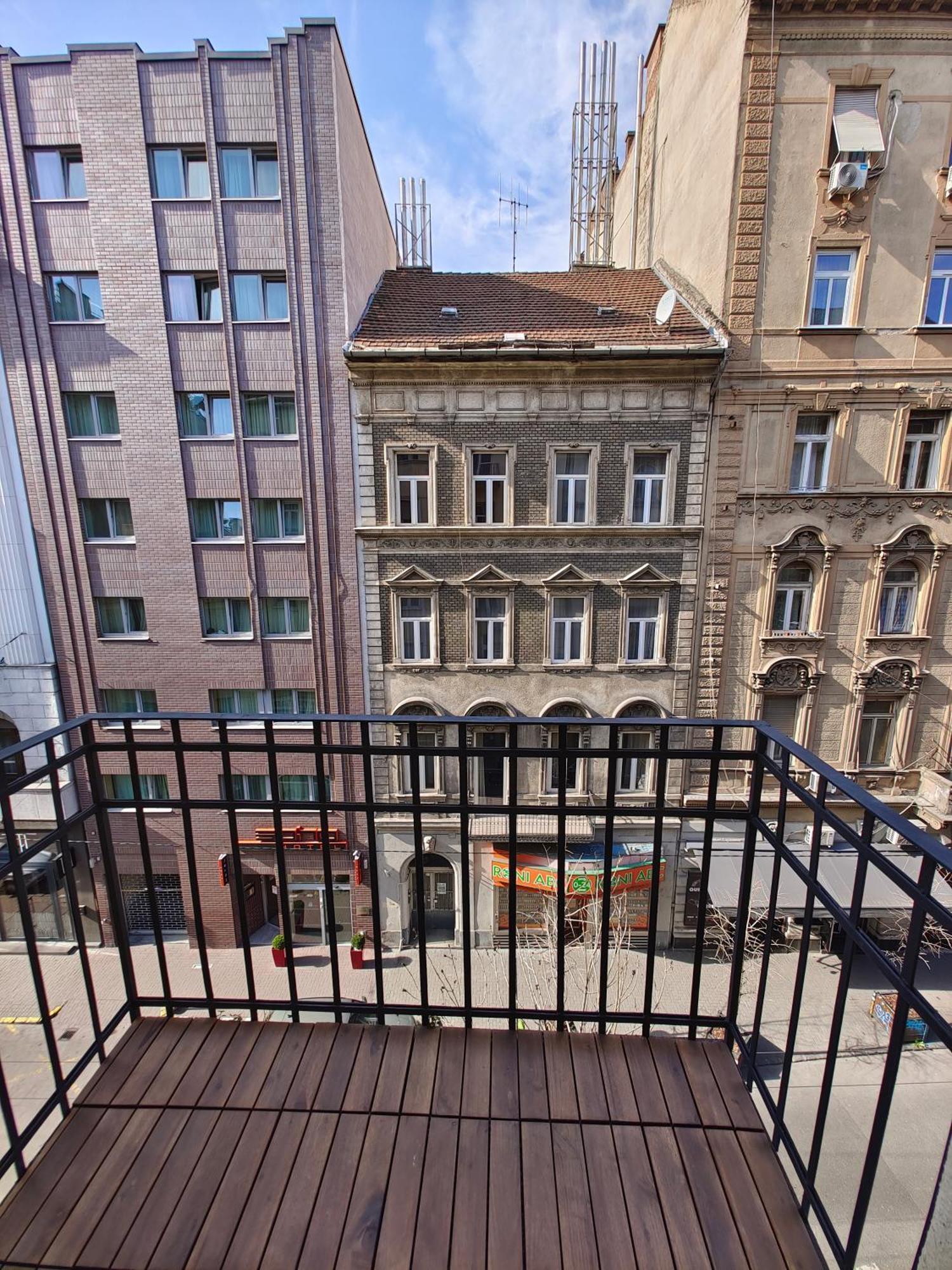 Center 2, Cozy And Modern 2br In The Center Appartement *