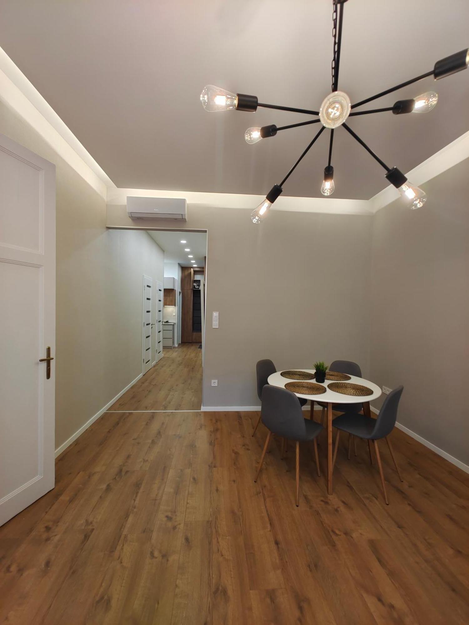 Center 2, Cozy And Modern 2br In The Center Apartmán