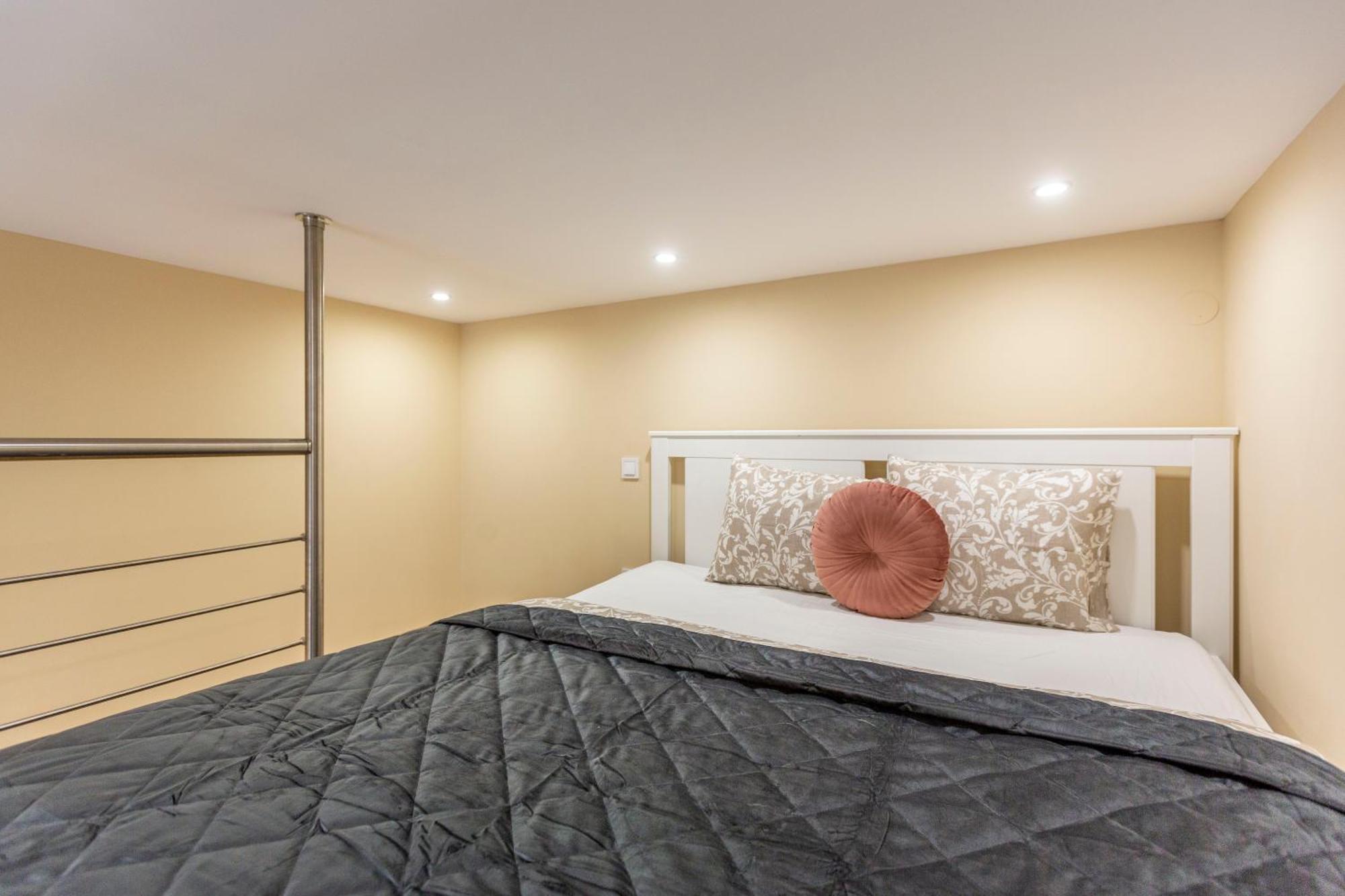Spacious Bajcsy In The Heart Of Budapest