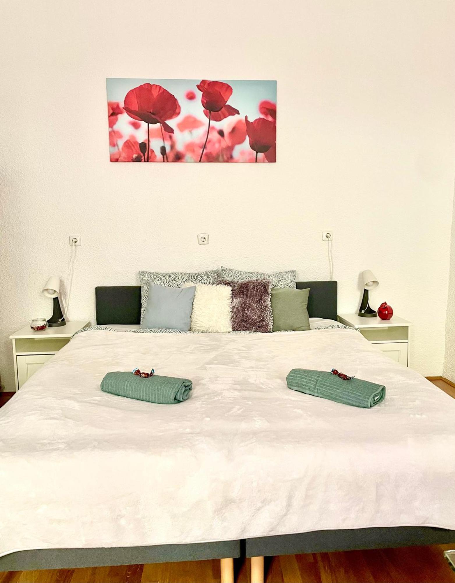 Very Warm With Big Bed Near New York Cafe * Budapešť