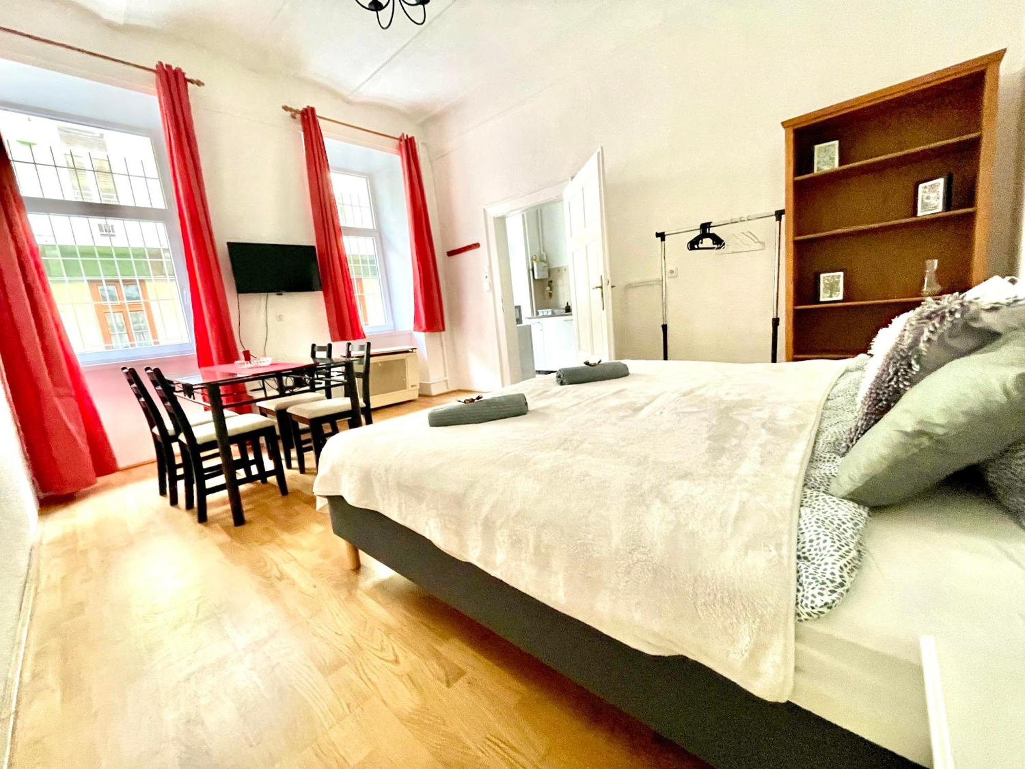 Apartmán Very Warm With Big Bed Near New York Cafe Budapešť