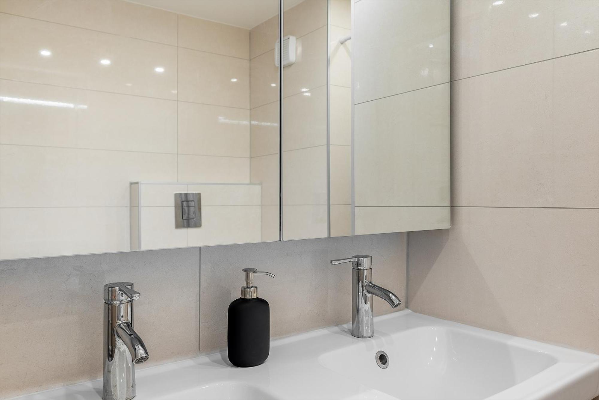Classical Mini With A Modern Touch! Appartement